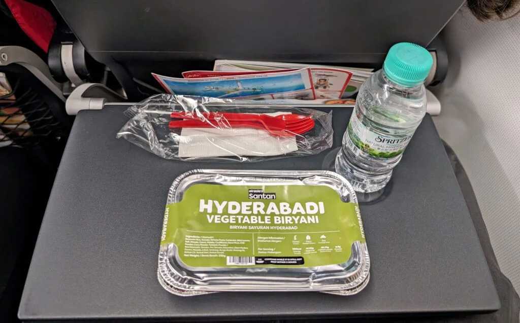 超越包裝，智馭云端味覺(jué)的精密藝術(shù)——呂工機(jī)械全自動(dòng)航空餐盒包裝生產(chǎn)線